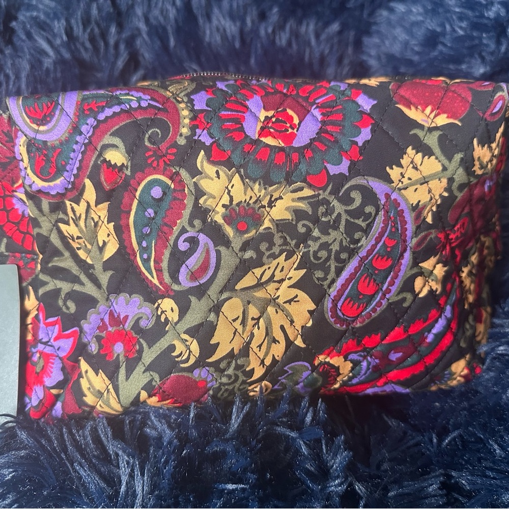 Vera Bradley Cosmetic Bag Midnight Garden Paisley - Large with side pocket - Picture 3 of 8
